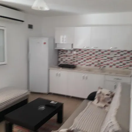 Deren Apart Lägenhetshotell *